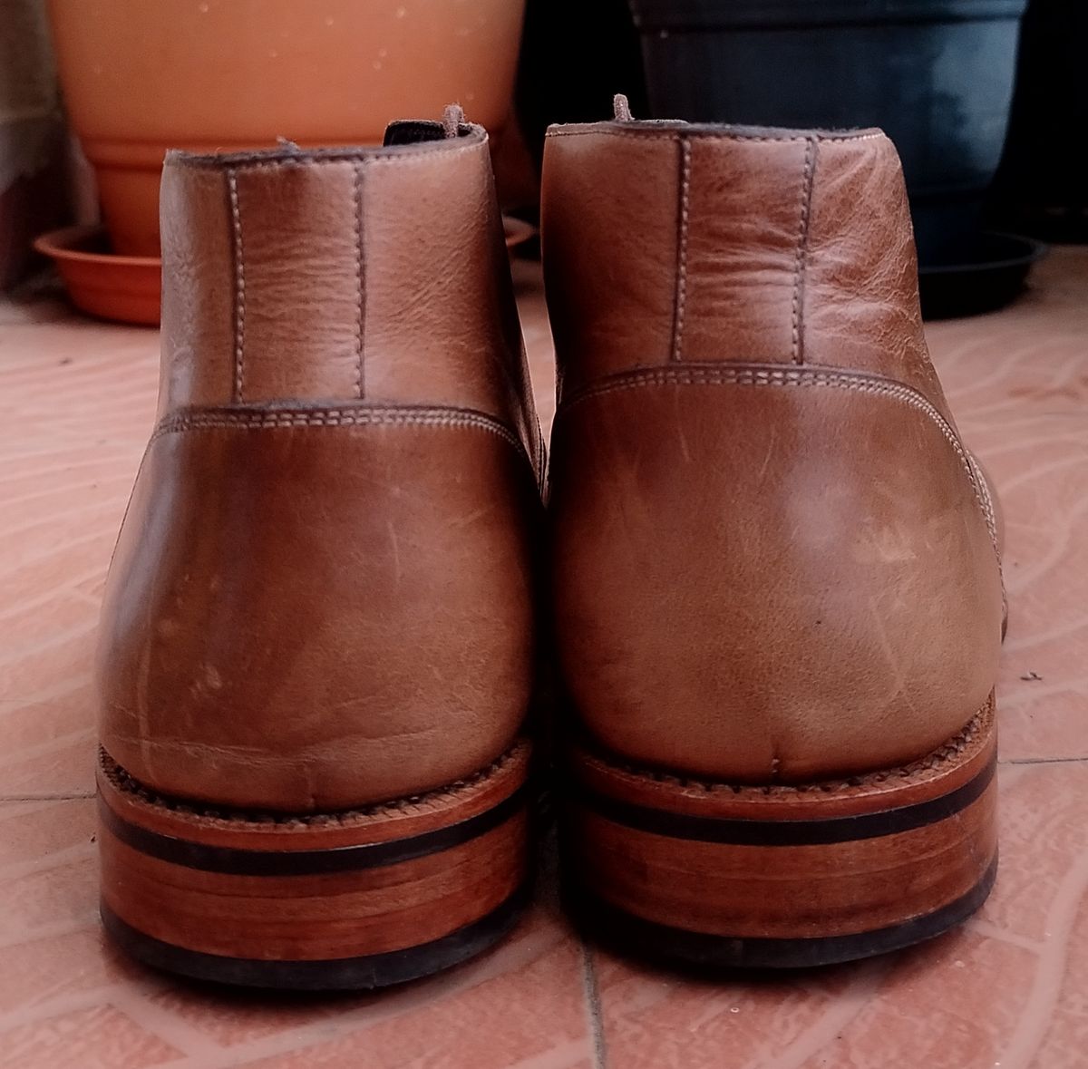Photo by altobuff on February 5, 2024 of the Blkbrd Shoemaker Walburg 5-Eyelet Chukka Boot in Horween Natural Chromexcel.