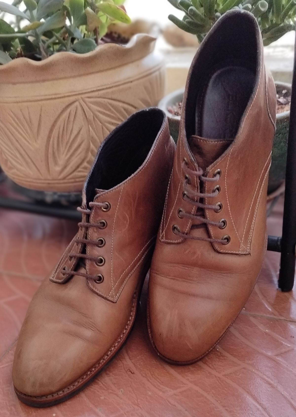 Photo by altobuff on March 4, 2024 of the Blkbrd Shoemaker Walburg 5-Eyelet Chukka Boot in Horween Natural Chromexcel.