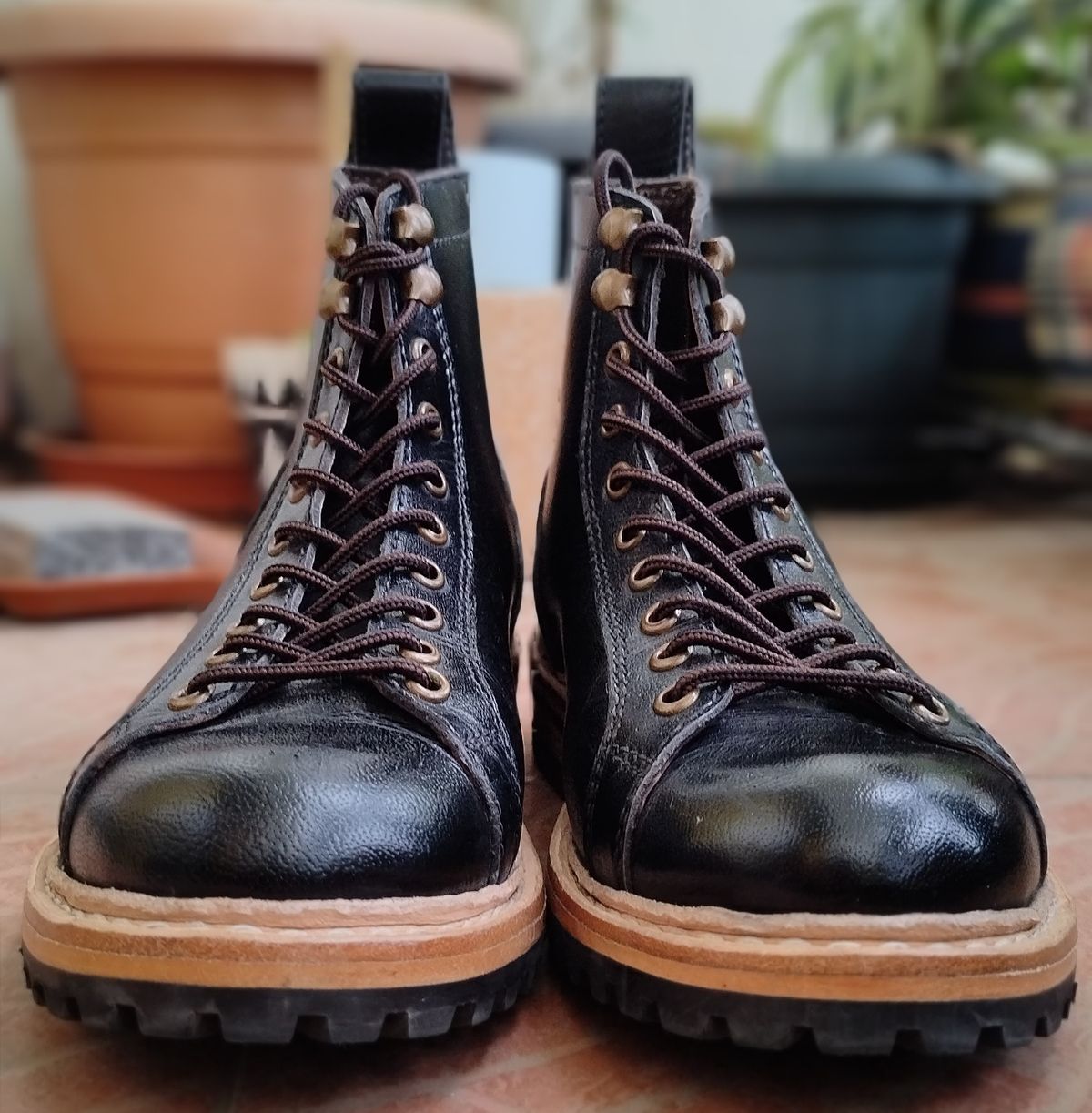 Photo by altobuff on October 3, 2024 of the Craft & Glory Monkey Explorer Boots in Raven Black Buffalo Leathee.