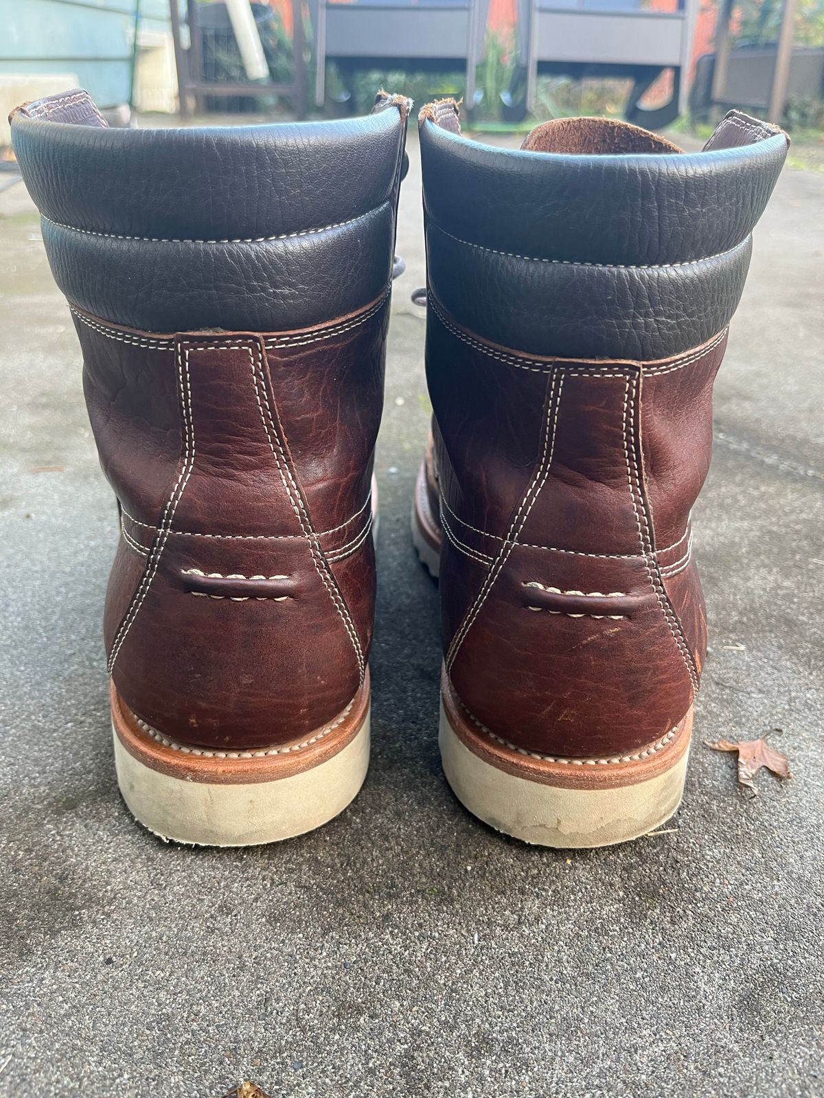 Photo by daftdonald on November 6, 2022 of the Grant Stone Field Boot in Seidel Walnut Bison.