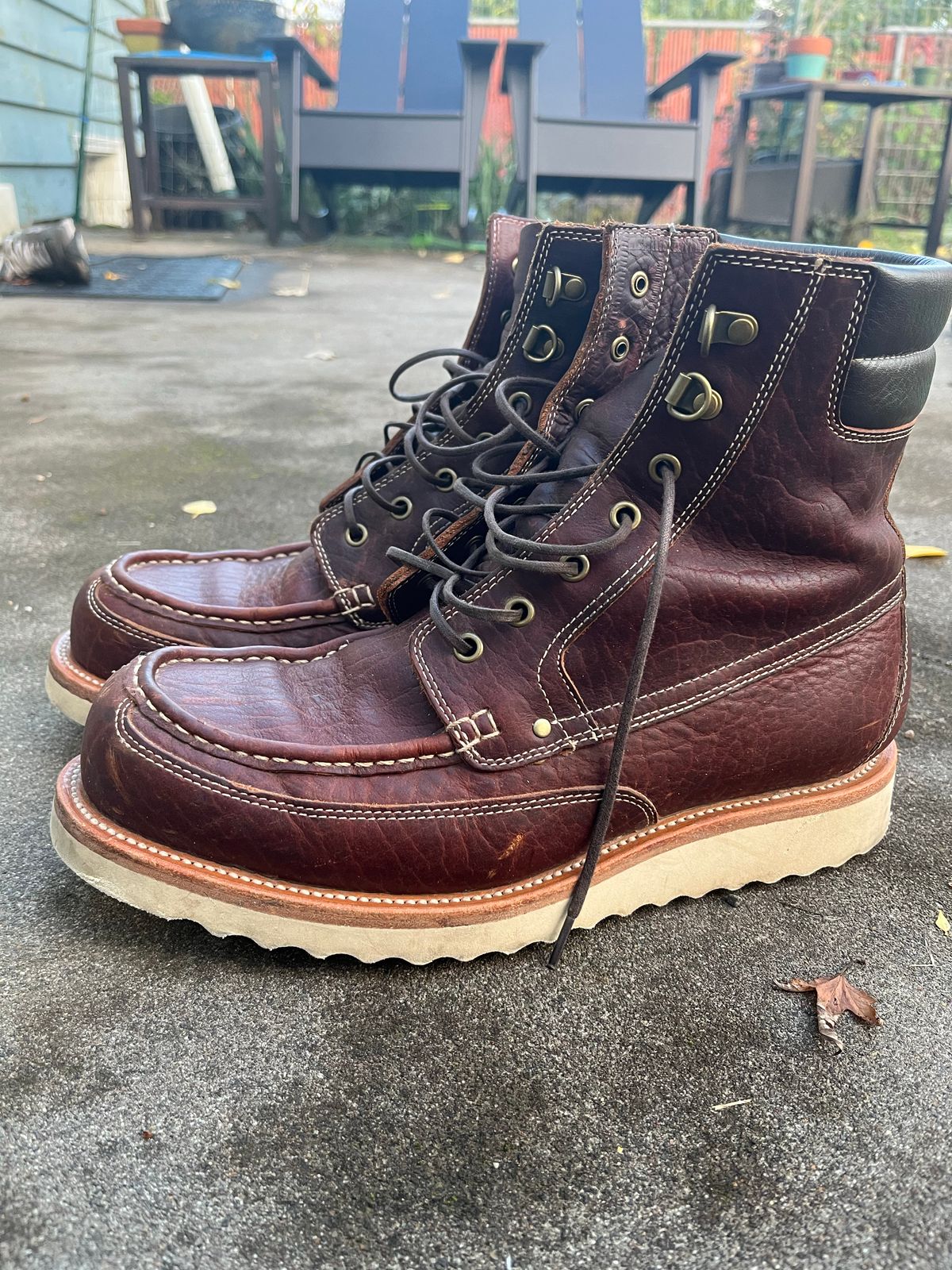Photo by daftdonald on November 6, 2022 of the Grant Stone Field Boot in Seidel Walnut Bison.