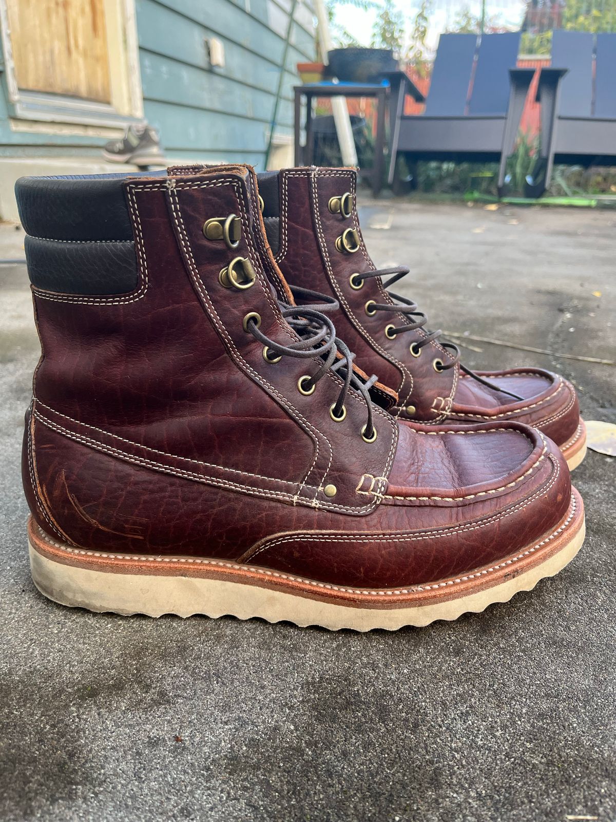 Photo by daftdonald on November 6, 2022 of the Grant Stone Field Boot in Seidel Walnut Bison.