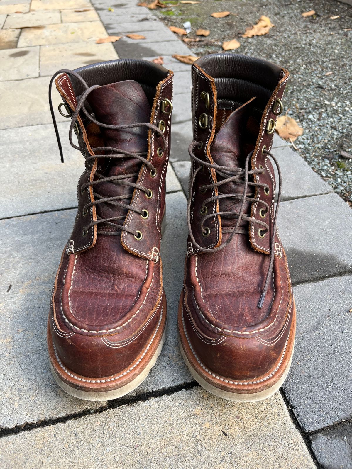 Photo by daftdonald on December 6, 2022 of the Grant Stone Field Boot in Seidel Walnut Bison.