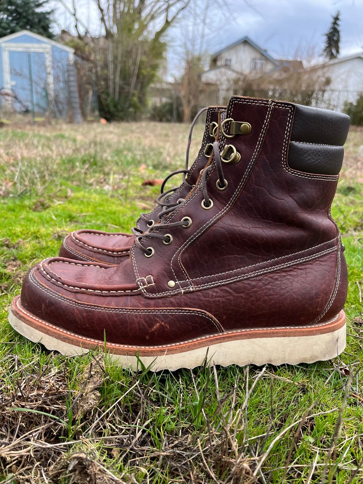 Photo by daftdonald on January 6, 2023 of the Grant Stone Field Boot in Seidel Walnut Bison.