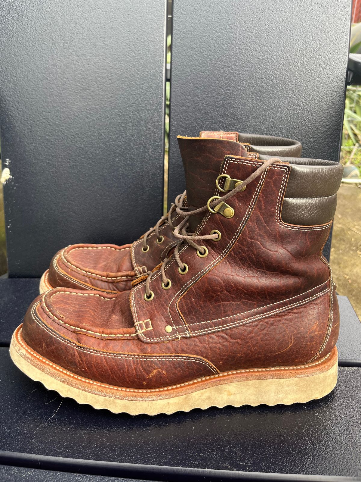 Photo by daftdonald on March 6, 2023 of the Grant Stone Field Boot in Seidel Walnut Bison.