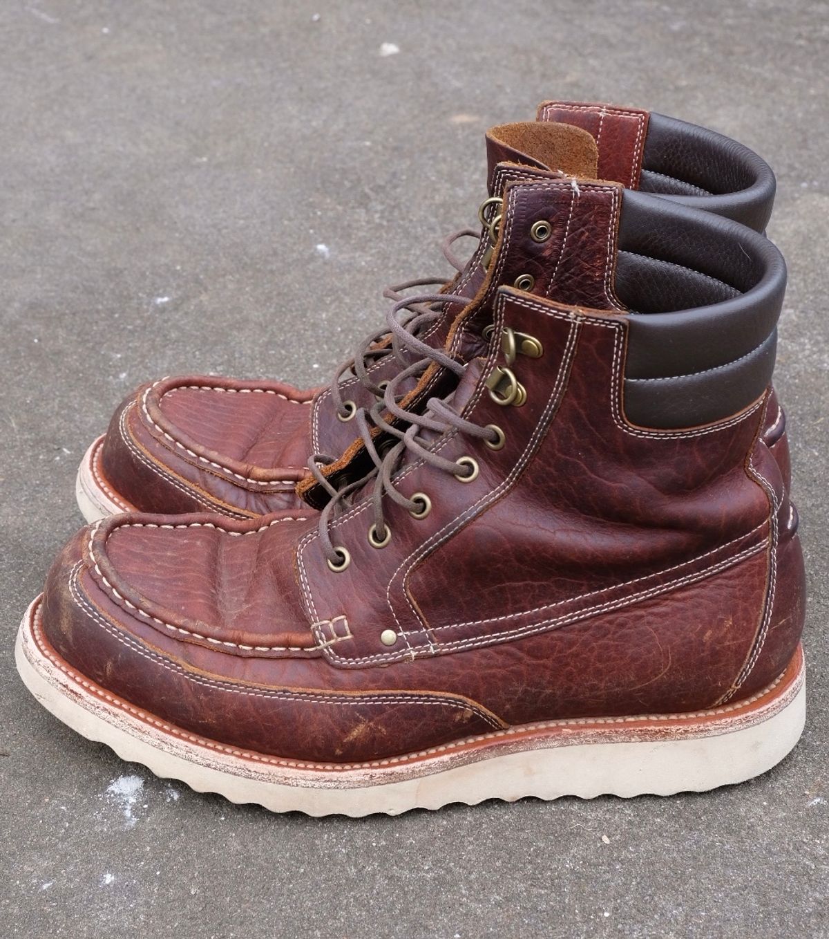 Photo by daftdonald on April 6, 2023 of the Grant Stone Field Boot in Seidel Walnut Bison.