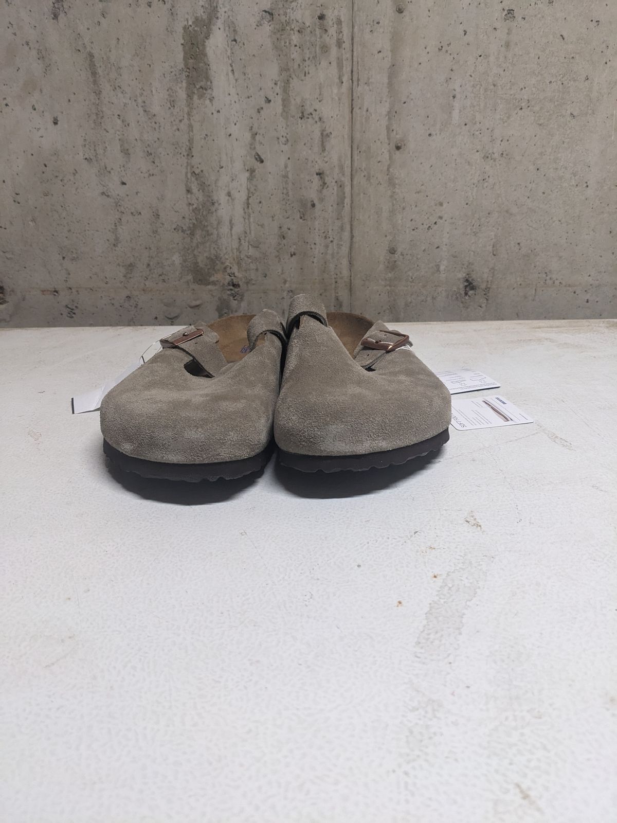 Photo by Lazy_Spread on November 2, 2023 of the Birkenstock Boston in Taupe Suede.