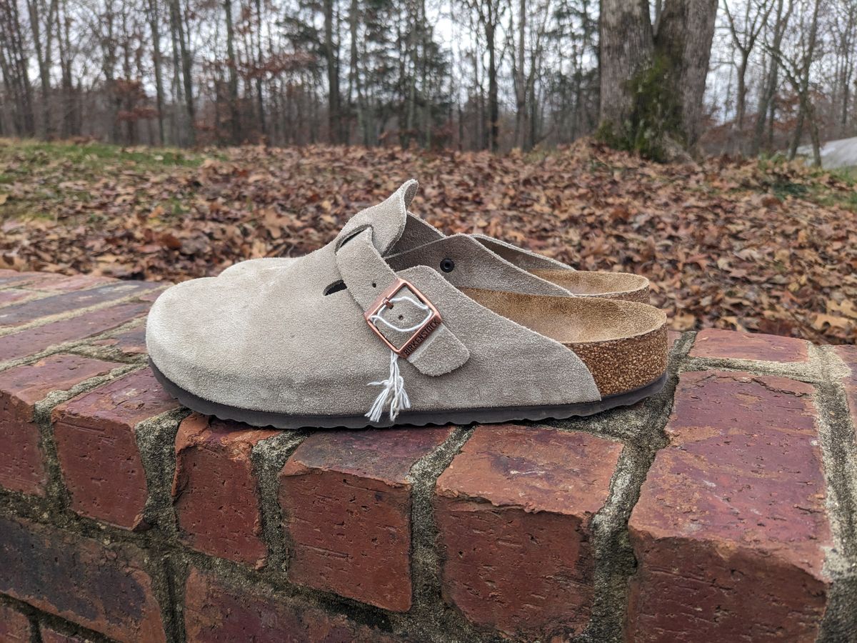 Photo by Lazy_Spread on December 4, 2023 of the Birkenstock Boston in Taupe Suede.