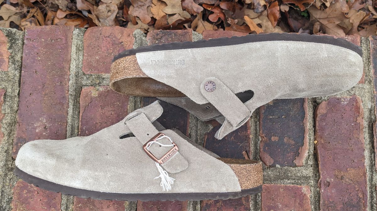 Photo by Lazy_Spread on December 4, 2023 of the Birkenstock Boston in Taupe Suede.