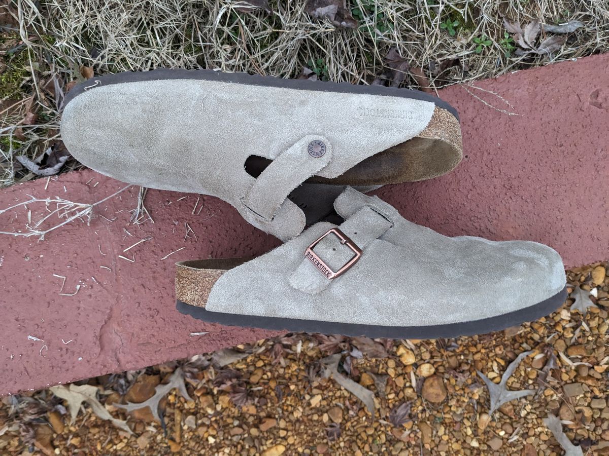 Photo by Lazy_Spread on February 4, 2024 of the Birkenstock Boston in Taupe Suede.