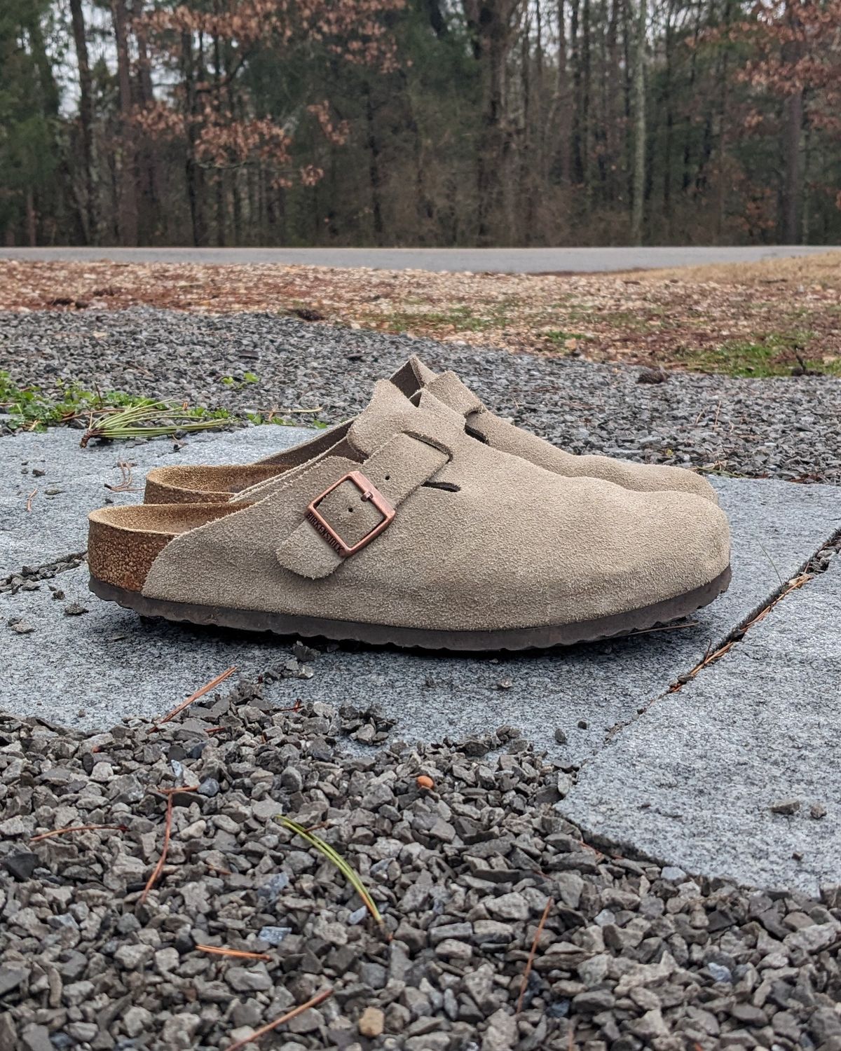 Photo by Lazy_Spread on March 1, 2024 of the Birkenstock Boston in Taupe Suede.