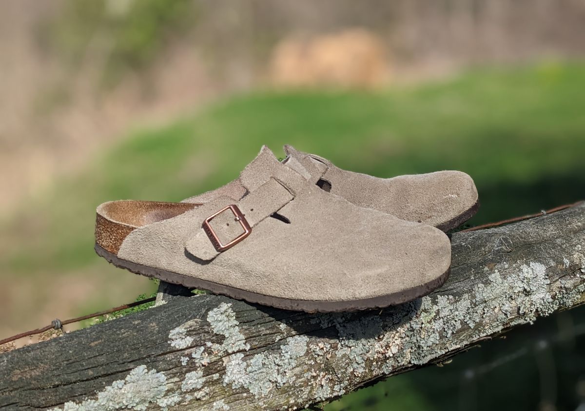 Photo by Lazy_Spread on April 5, 2024 of the Birkenstock Boston in Taupe Suede.