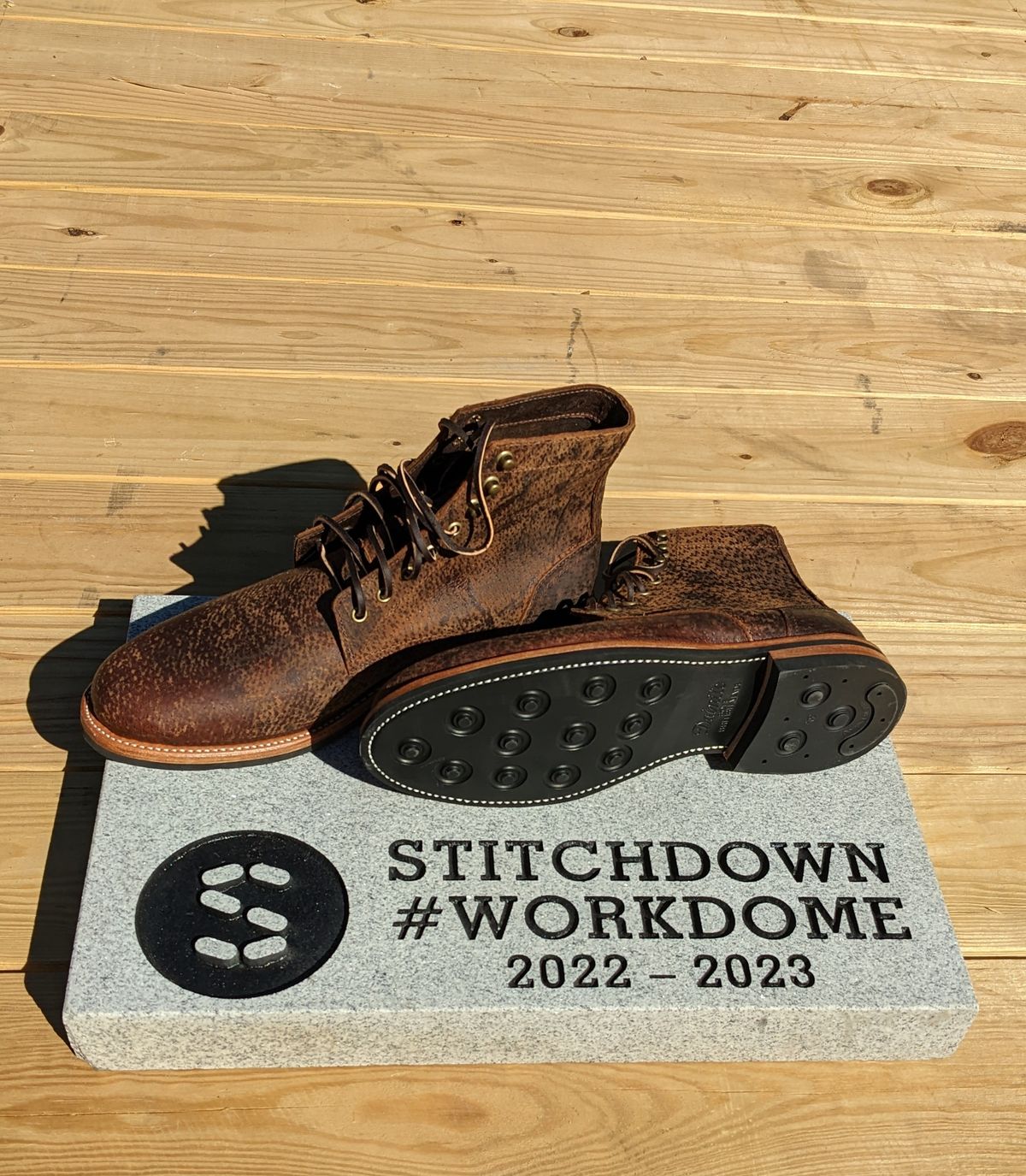 Photo by Lazy_Spread on October 5, 2022 of the Oak Street Bootmakers Trench Boot in Dark Waxy Wild Boar.