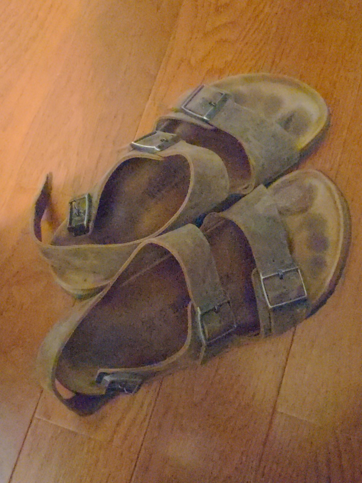 Photo by Lazy_Spread on June 19, 2022 of the Birkenstock Milano in Unknown Leather.