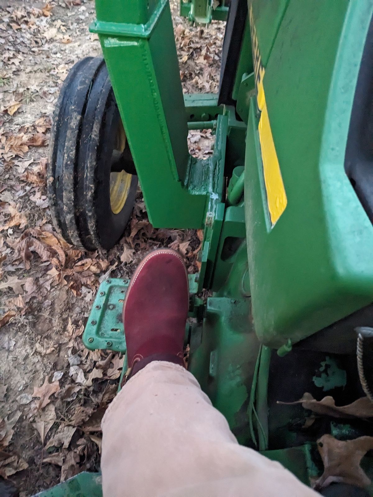Photo by Lazy_Spread on October 31, 2023 of the Unsung U 22-2 Engineer Boot in Horween Burgundy Workshoe Butt Roughout.