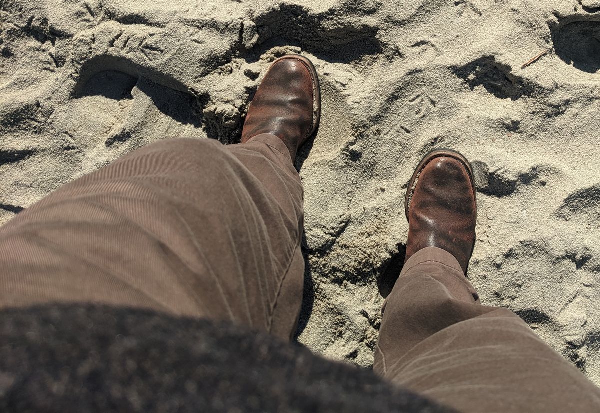 Photo by Lazy_Spread on February 22, 2024 of the Unsung U 22-2 Engineer Boot in Horween Burgundy Workshoe Butt Roughout.