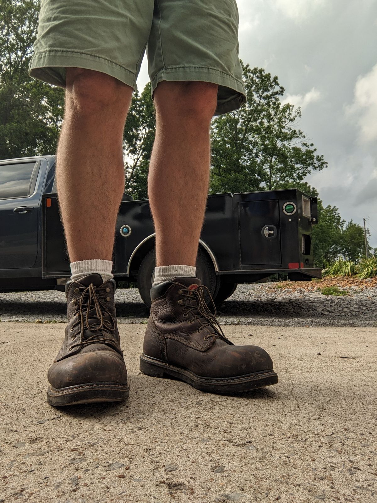 Photo by Lazy_Spread on May 7, 2024 of the Irish Setter Unknown Model in Unknown Leather.