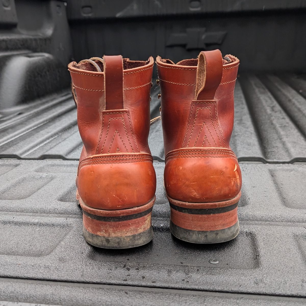 Photo by Lazy_Spread on November 1, 2025 of the Nicks MTO in Wickett & Craig Tan Oiled Latigo.