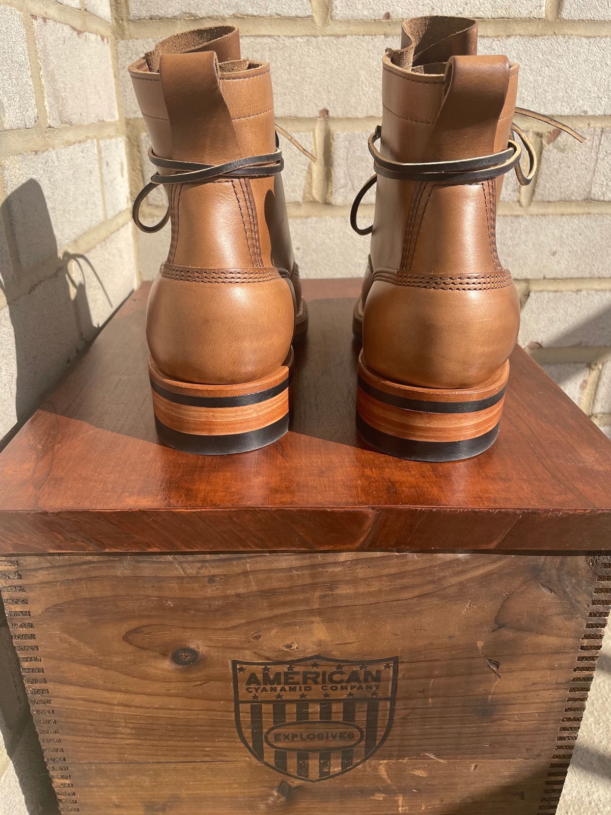 Photo by babblingboots on October 4, 2023 of the White's 350 Cutter in Horween Natural Chromexcel.