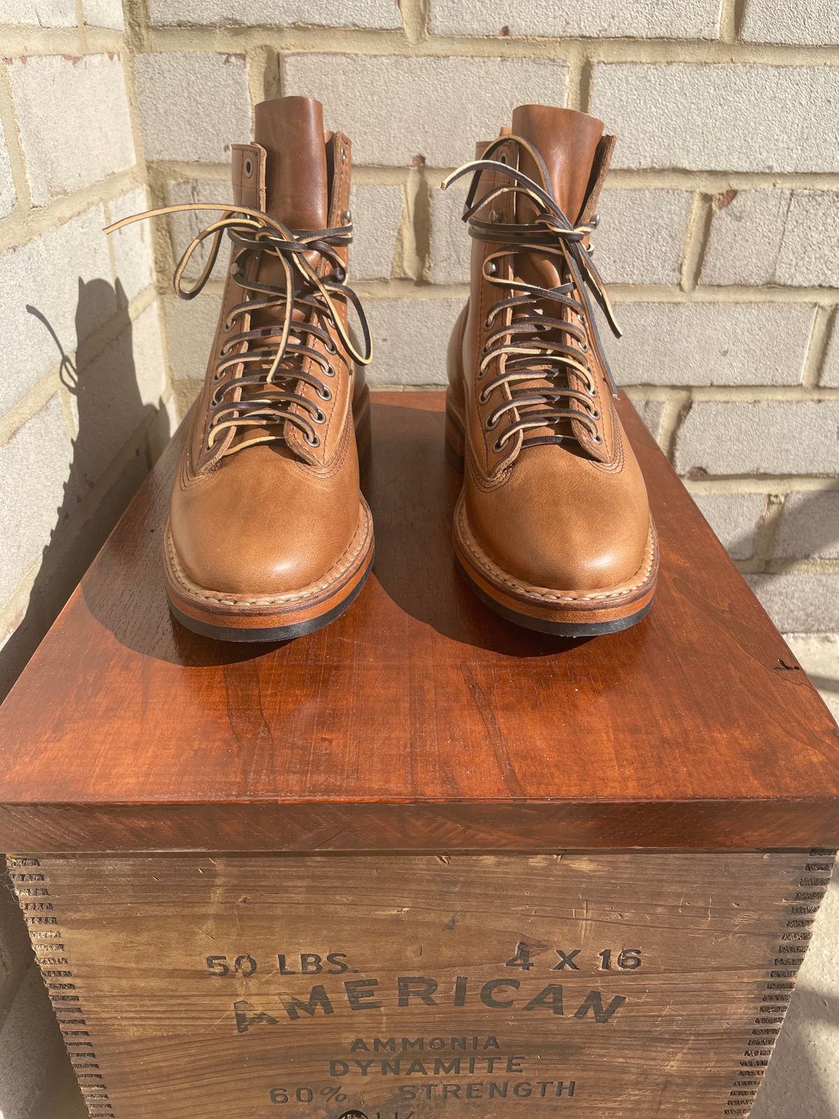 Photo by babblingboots on October 4, 2023 of the White's 350 Cutter in Horween Natural Chromexcel.