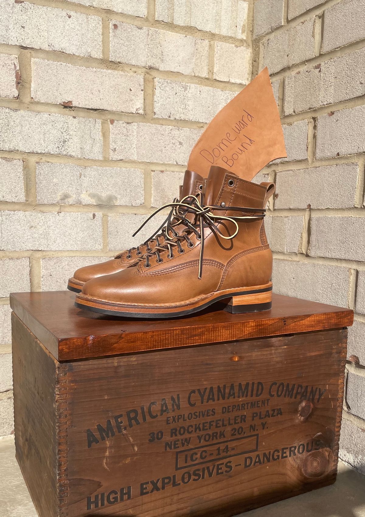 Photo by babblingboots on October 4, 2023 of the White's 350 Cutter in Horween Natural Chromexcel.
