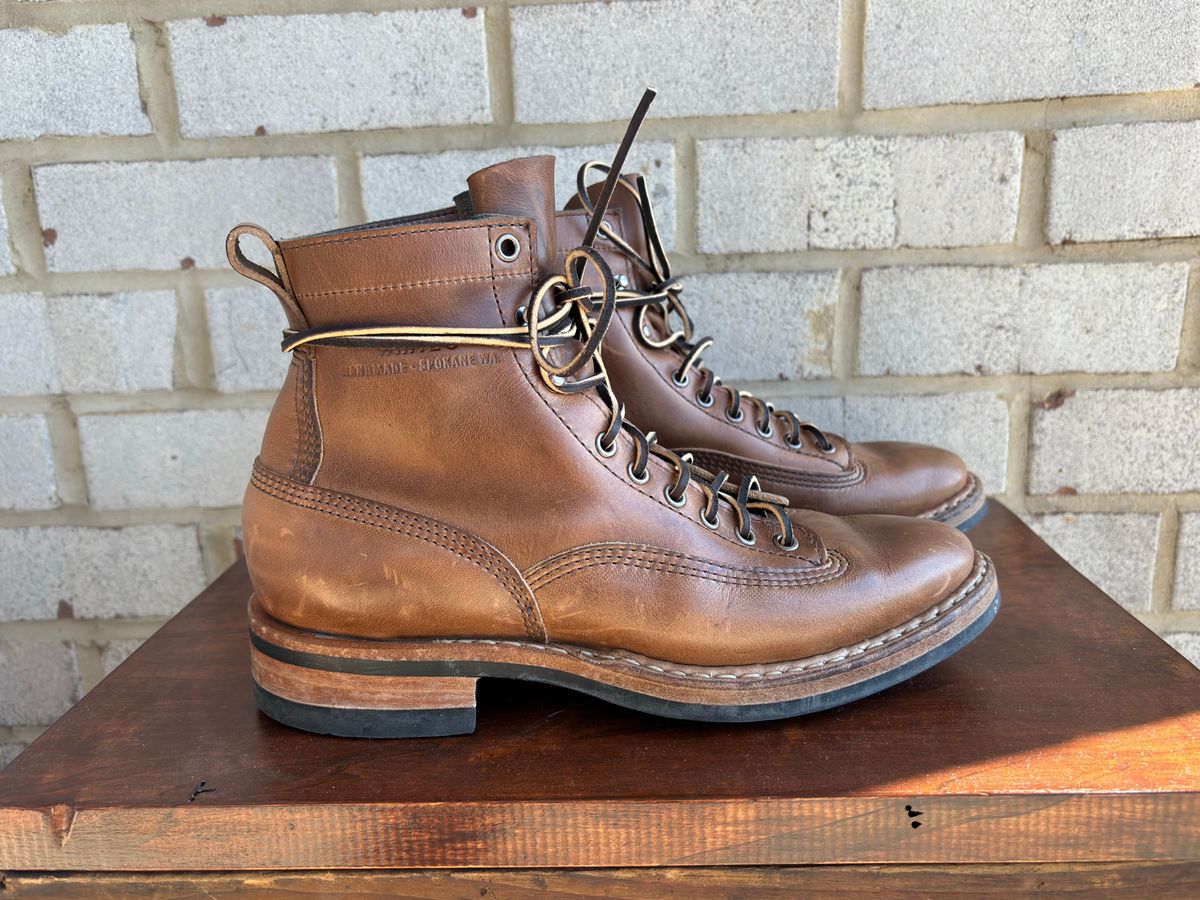 Photo by babblingboots on November 5, 2023 of the White's 350 Cutter in Horween Natural Chromexcel.