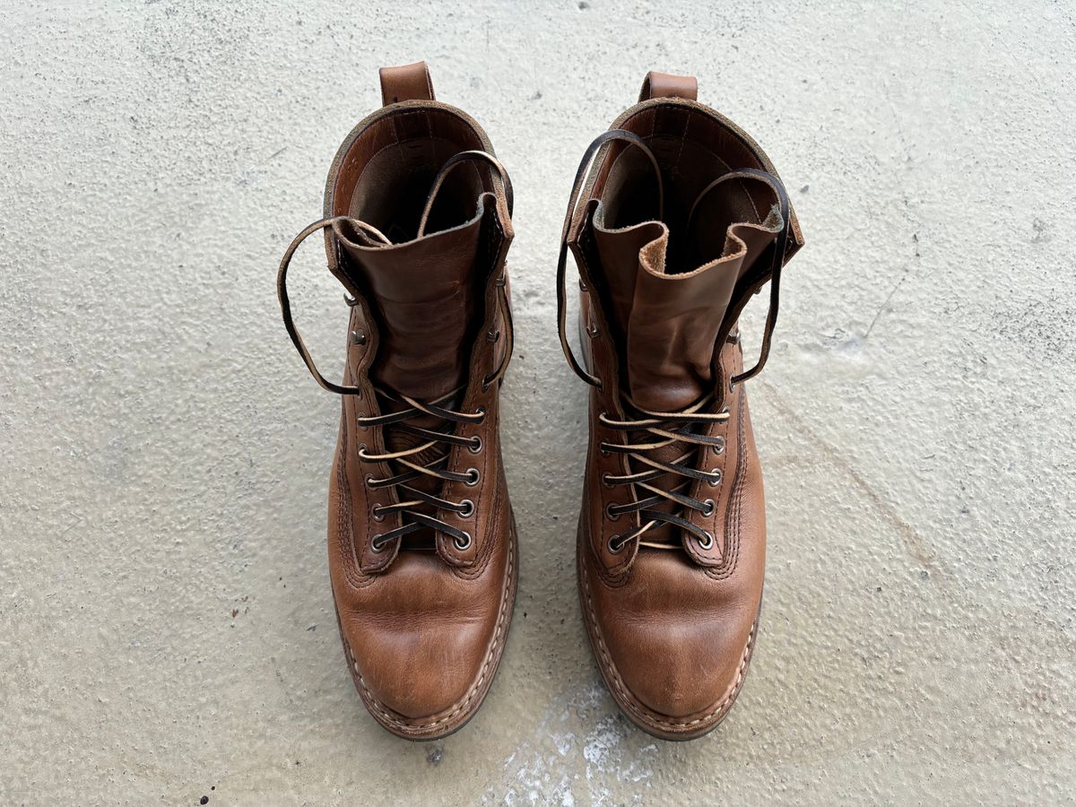 Photo by babblingboots on December 5, 2023 of the White's 350 Cutter in Horween Natural Chromexcel.