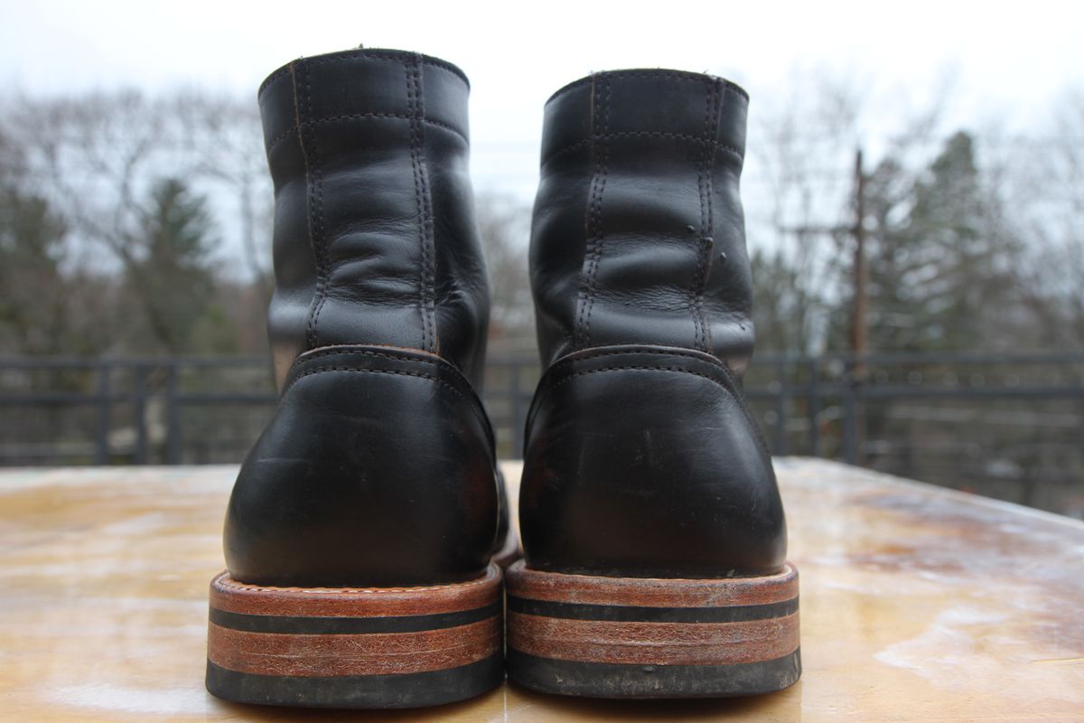 Photo by foot.siebitch on December 3, 2022 of the Oak Street Bootmakers Trench Boot in Horween Black Chromexcel.