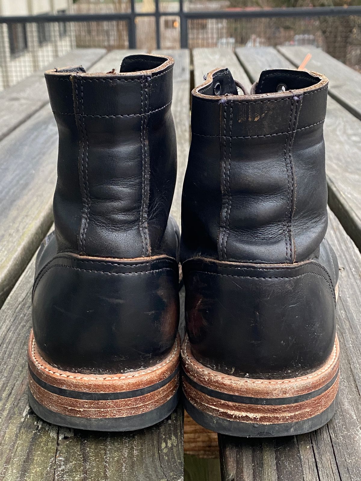 Photo by foot.siebitch on March 4, 2023 of the Oak Street Bootmakers Trench Boot in Horween Black Chromexcel.