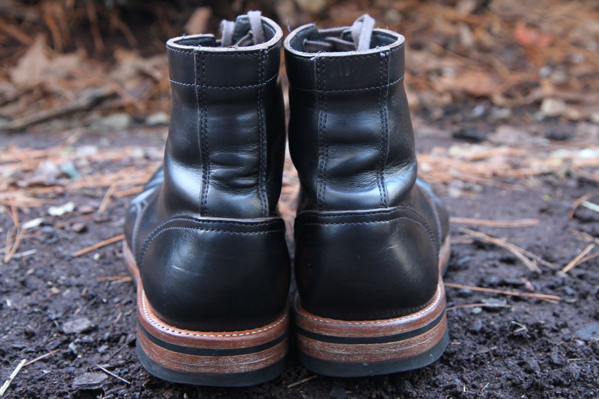 Photo by foot.siebitch on April 1, 2023 of the Oak Street Bootmakers Trench Boot in Horween Black Chromexcel.