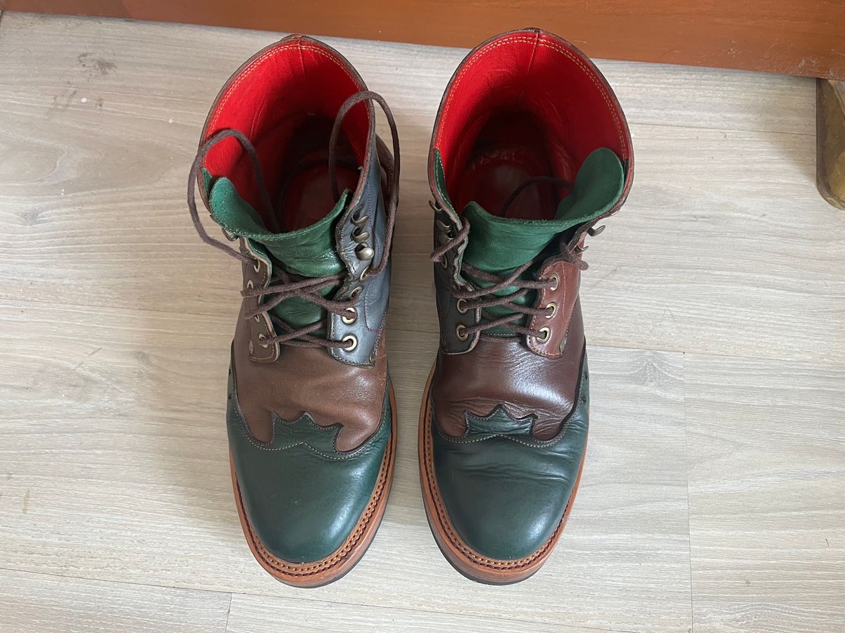 Photo by AcapRoseknight on November 5, 2023 of the Mora Son Shoes Viper King in Unknown Leather.