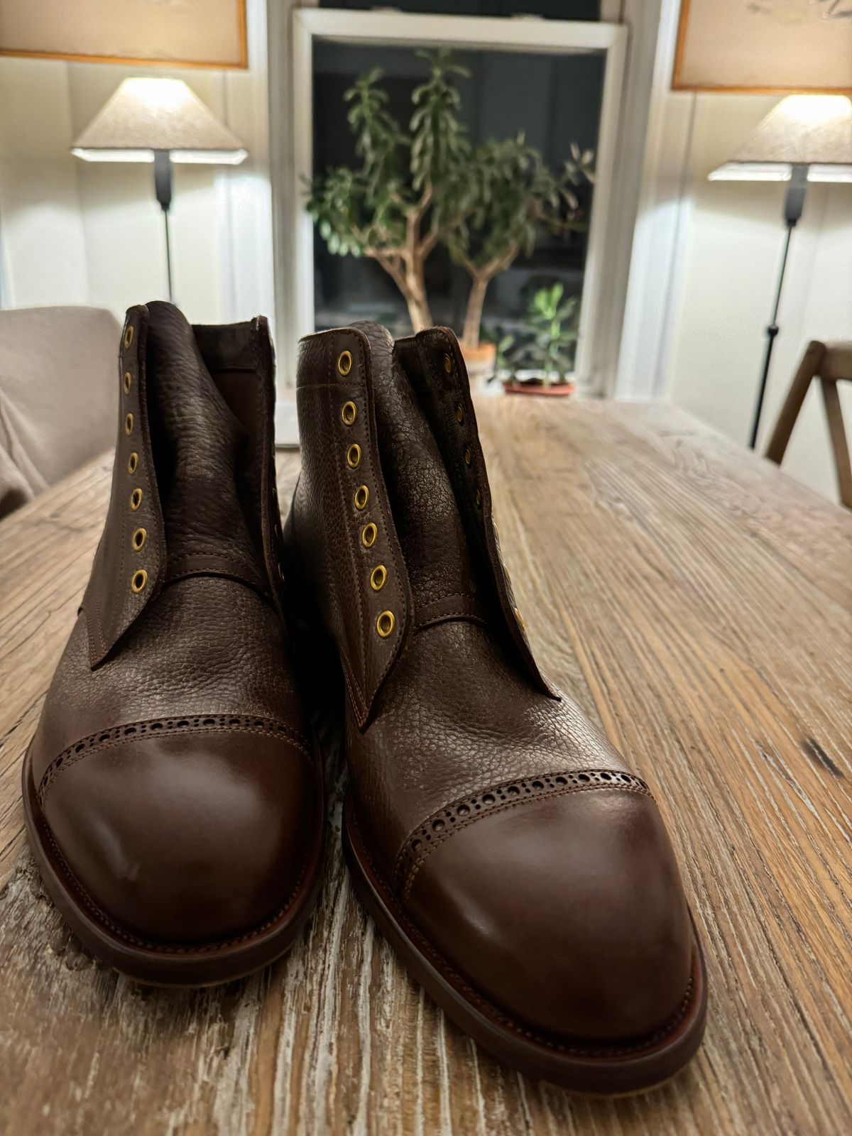 Photo by catchyname on March 8, 2024 of the Iron Boots Devil Dog in Coffee Brown Italy Waxed Bullhide.