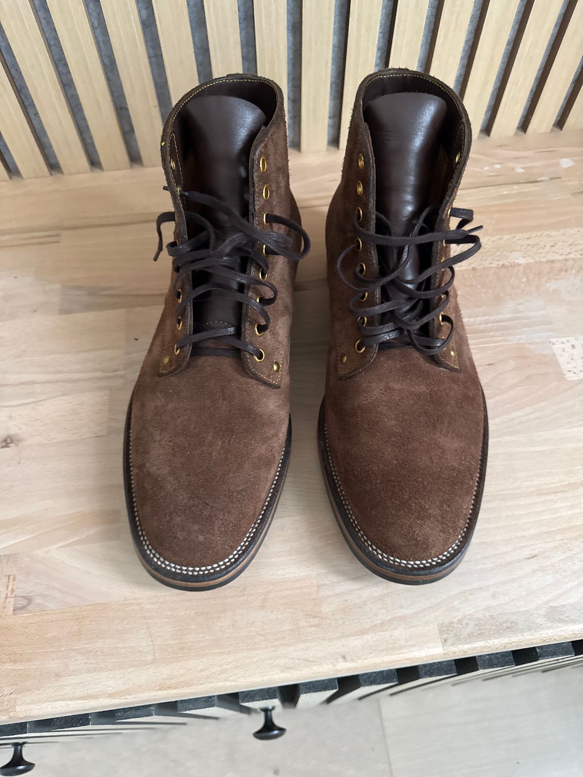 Photo by catchyname on December 5, 2024 of the Iron Boots x Østmo Type 1 in Seidel Mocha Oil Tan.