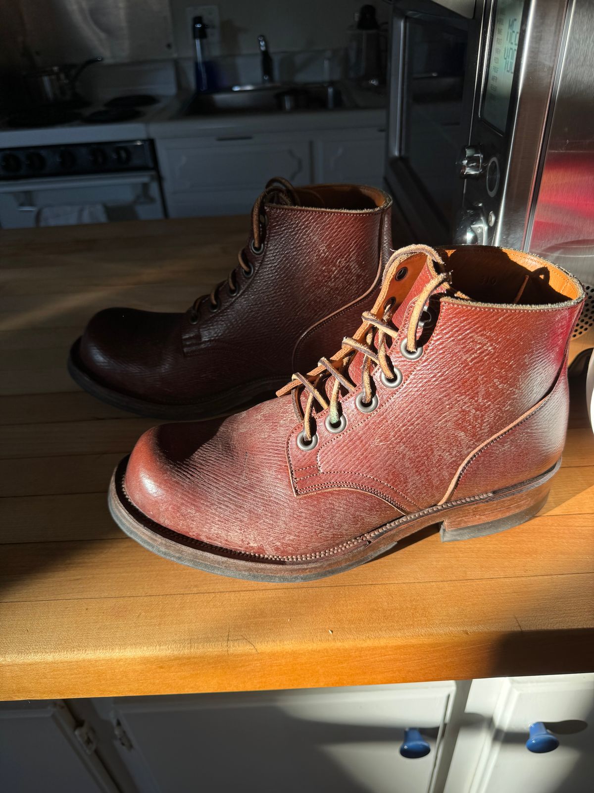 Photo by catchyname on January 2, 2024 of the Viberg Service Boot in J&FJ Baker Brown Russian Calf.
