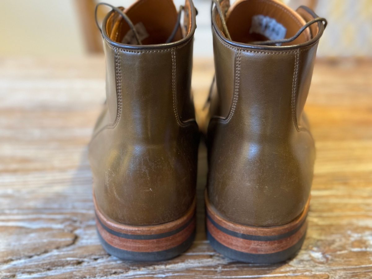 Photo by catchyname on November 1, 2023 of the Viberg Service Boot BCT in Horween Calvados Shell Cordovan.