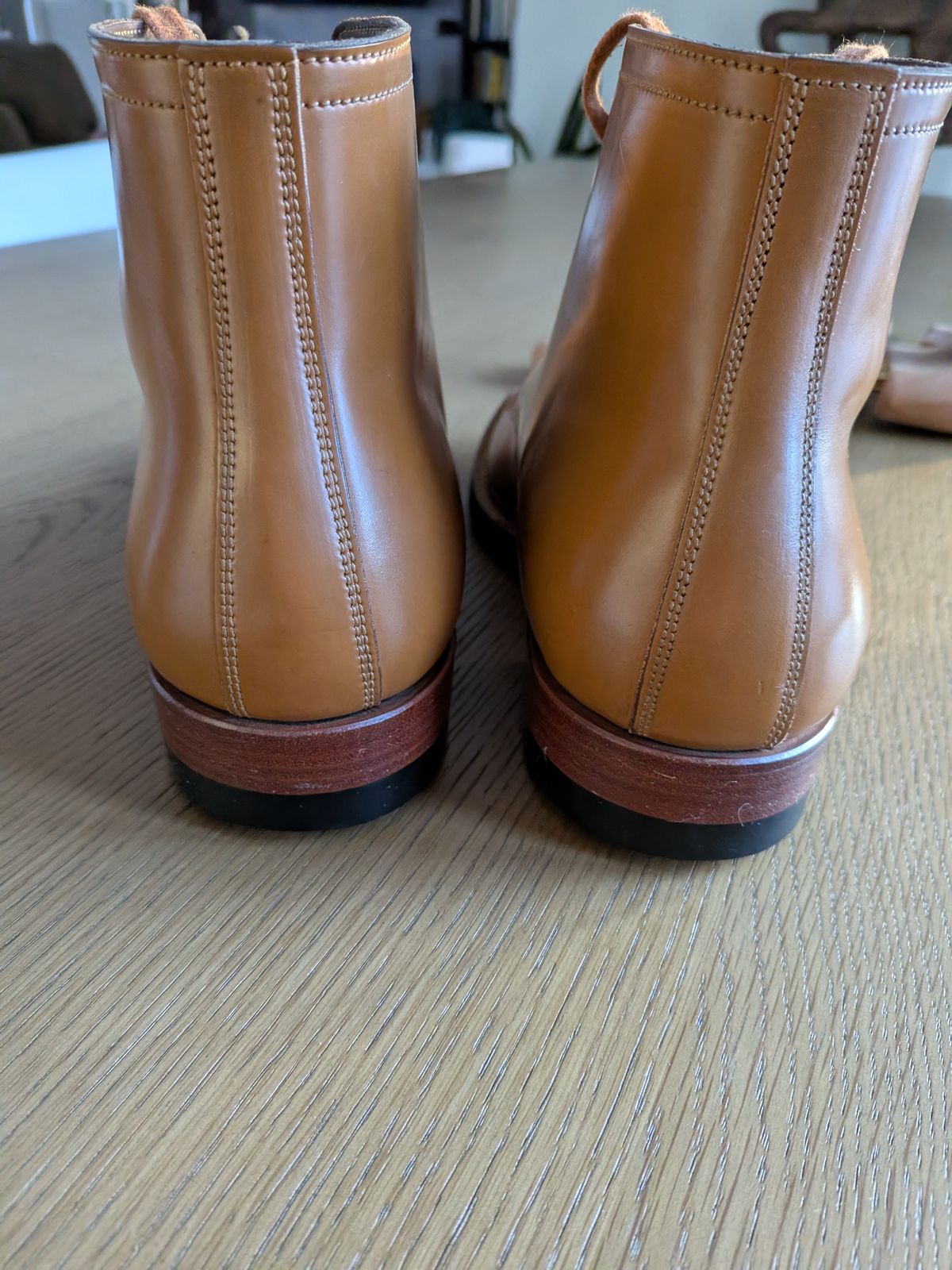 Photo by catchyname on December 5, 2025 of the Onderhoud LVL01 Derby Boot in Maryam Unglazed Shell natural.