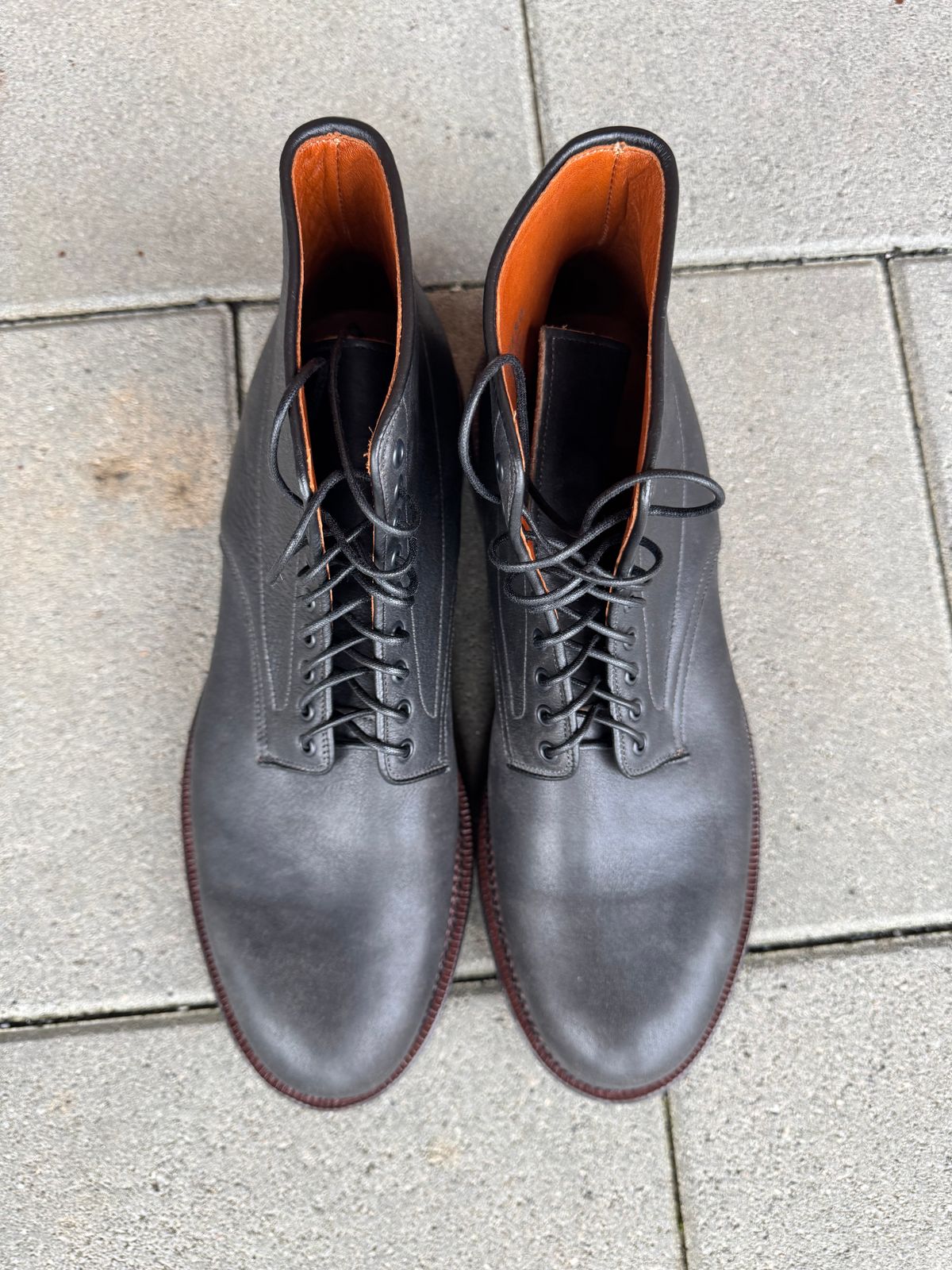 Photo by catchyname on October 2, 2024 of the Viberg Navvy Boot in Horween Black Washed Chromexcel & Washed Chromexcel.