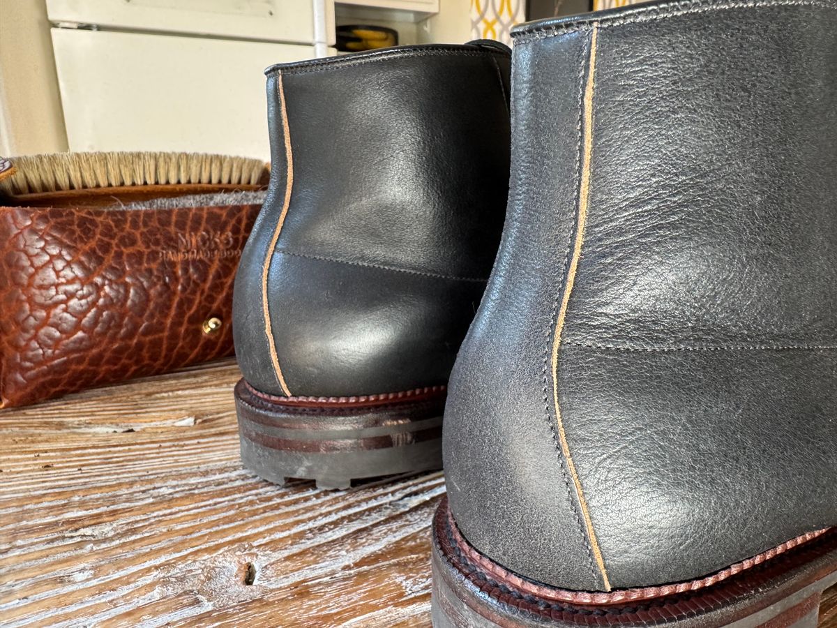 Photo by catchyname on October 6, 2024 of the Viberg Navvy Boot in Horween Black Washed Chromexcel & Washed Chromexcel.
