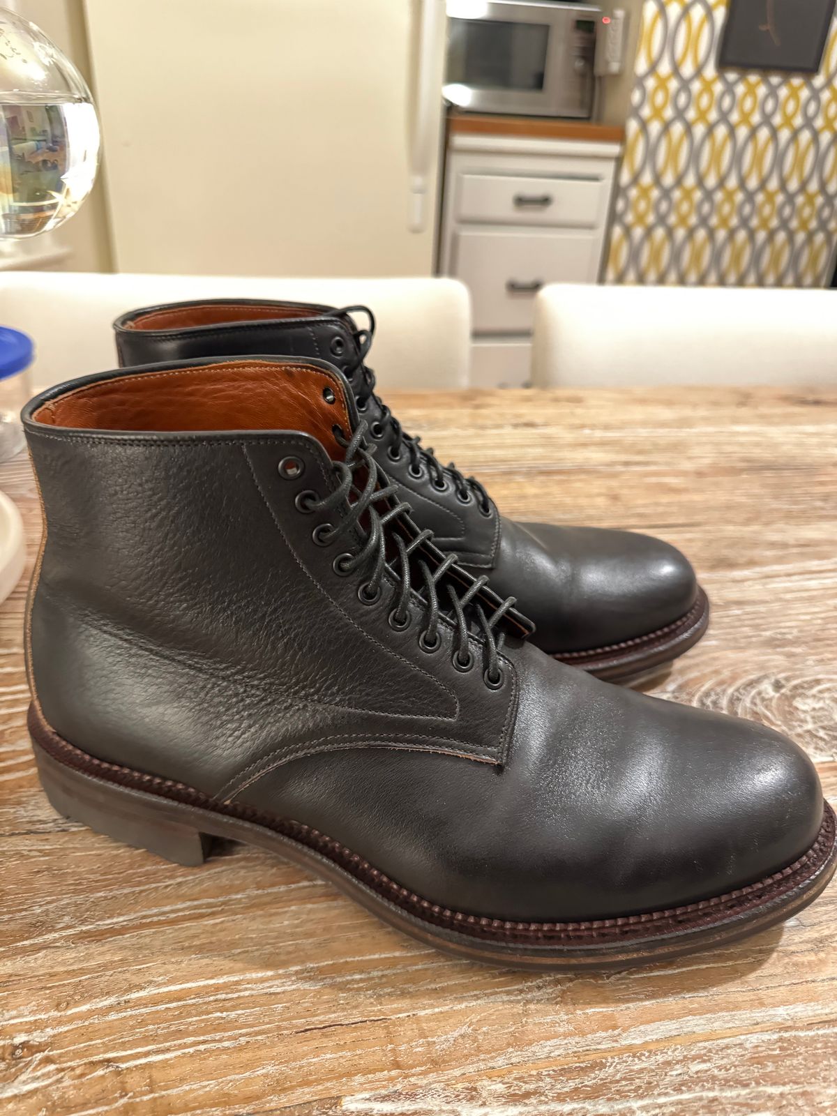 Photo by catchyname on November 3, 2024 of the Viberg Navvy Boot in Horween Black Washed Chromexcel & Washed Chromexcel.