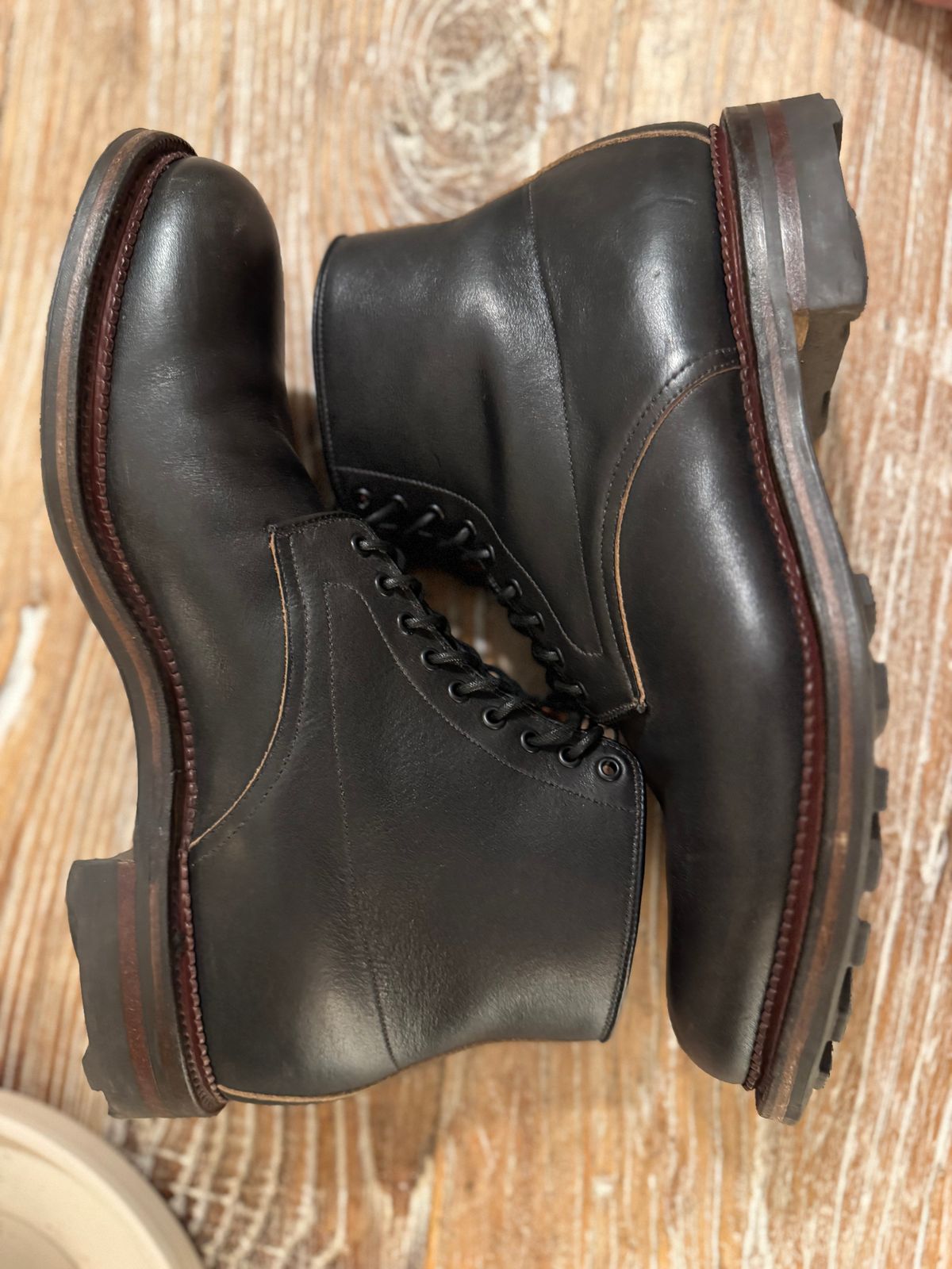 Photo by catchyname on November 3, 2024 of the Viberg Navvy Boot in Horween Black Washed Chromexcel & Washed Chromexcel.