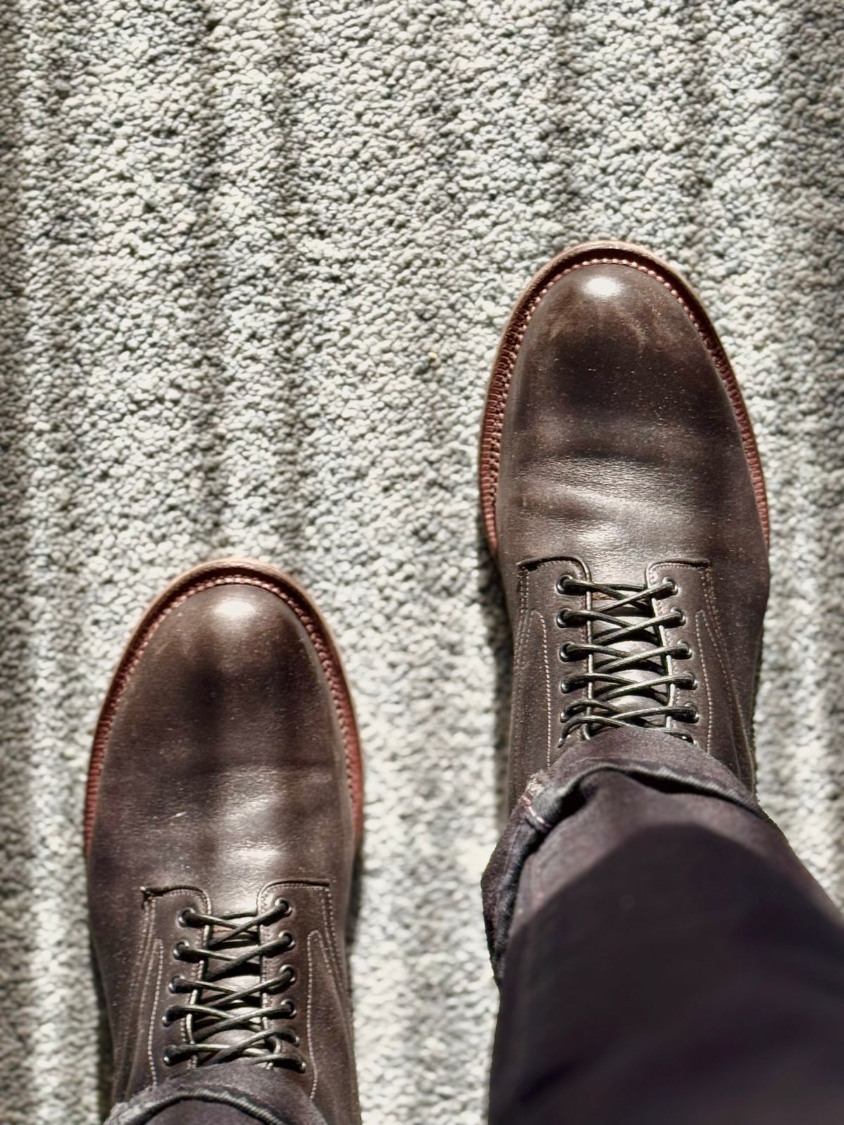 Photo by catchyname on November 9, 2024 of the Viberg Navvy Boot in Horween Black Washed Chromexcel & Washed Chromexcel.