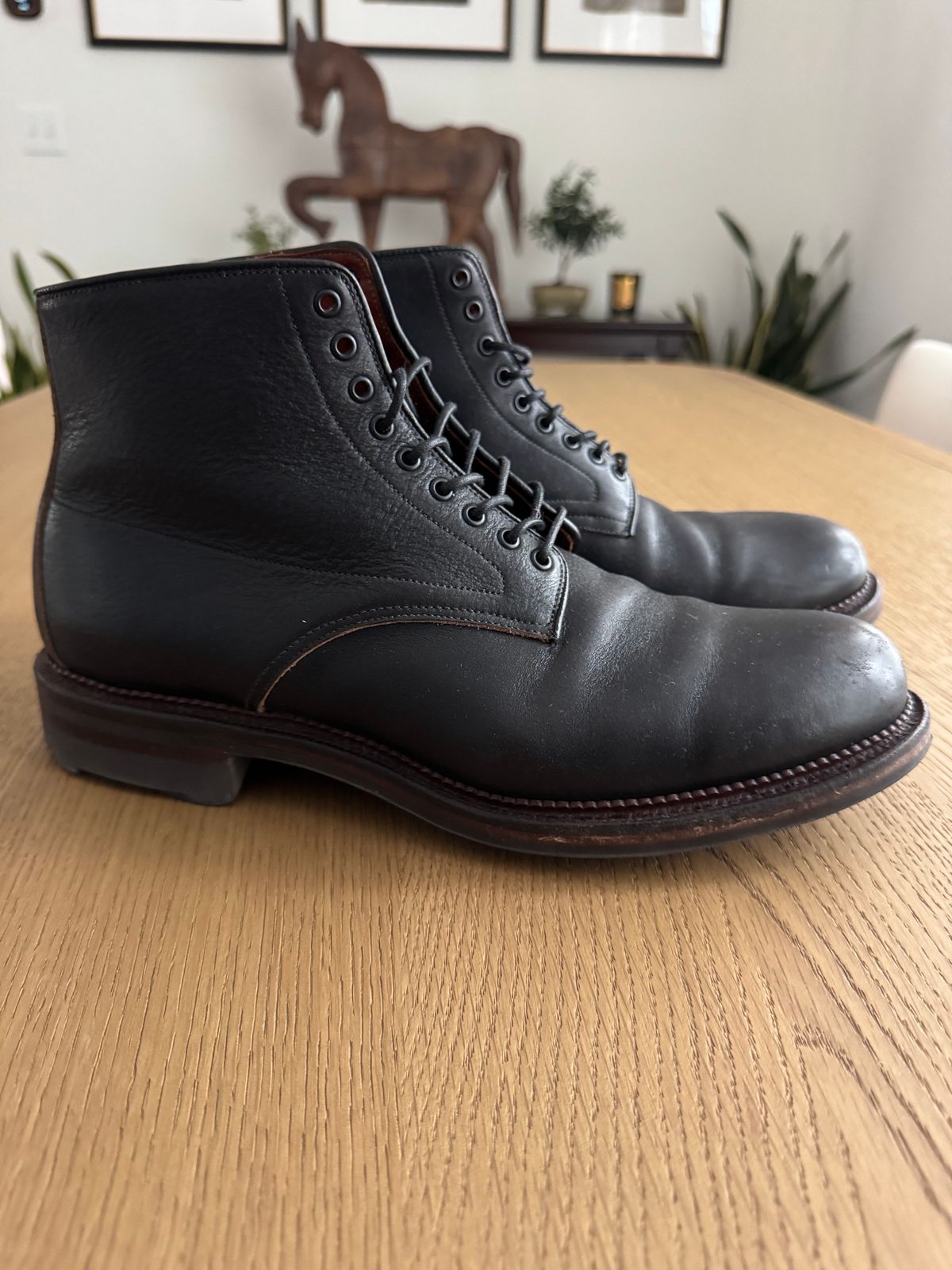 Photo by catchyname on December 5, 2024 of the Viberg Navvy Boot in Horween Black Washed Chromexcel & Washed Chromexcel.