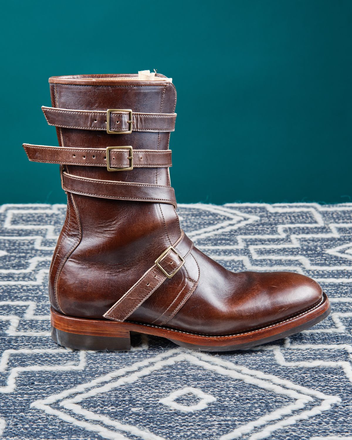 Photo by cliff.bar.nett on December 1, 2024 of the Briselblack The Hanker Tanker Boots in Maryam Thick Horsebutt Overdye brown.