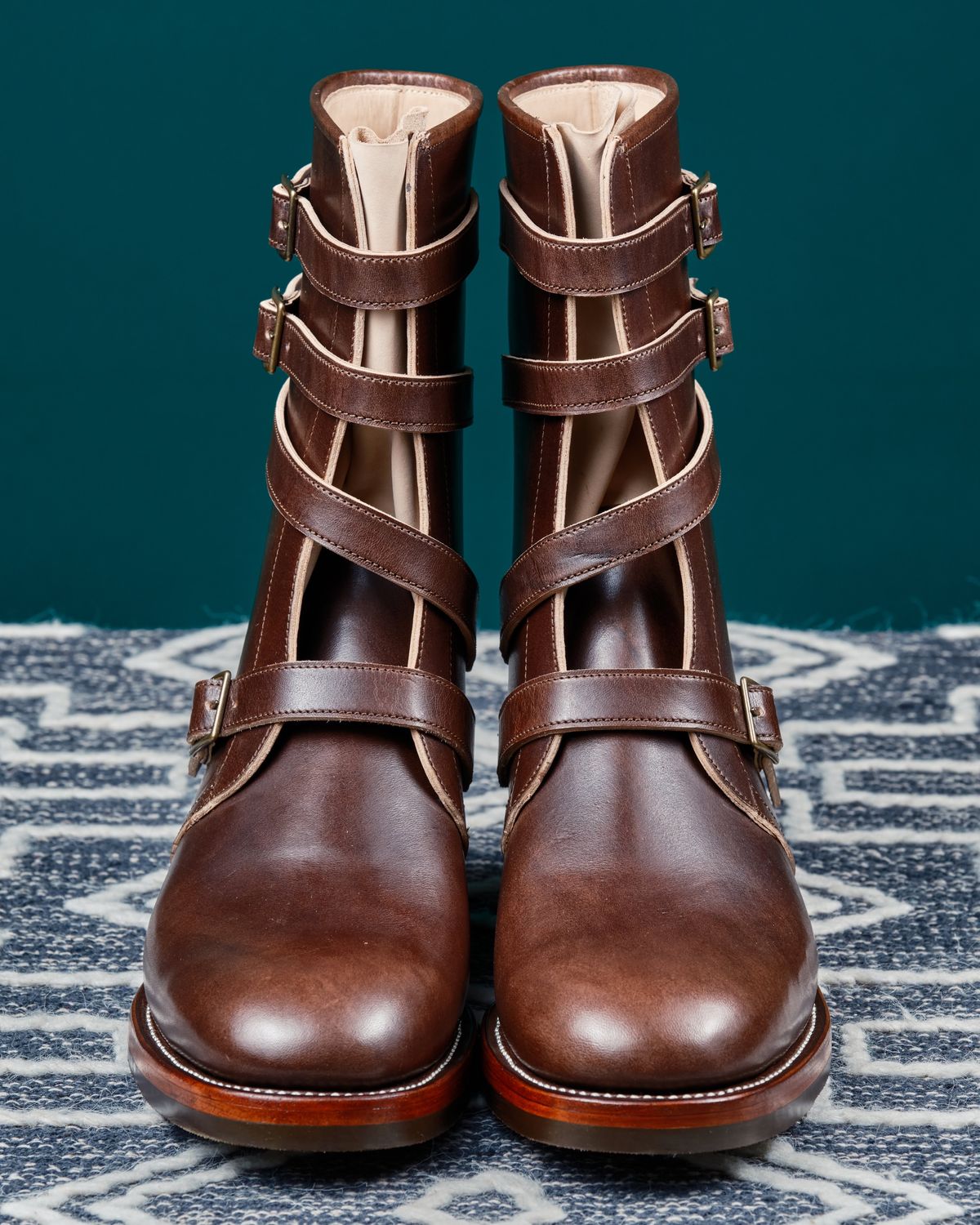 Photo by cliff.bar.nett on October 14, 2024 of the Briselblack The Hanker Tanker Boots in Maryam Thick Horsebutt Overdye brown.