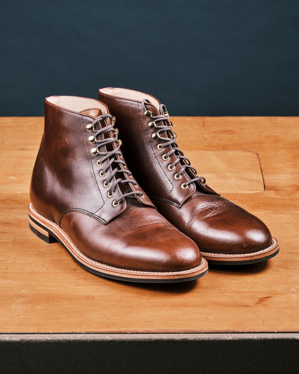 Photo by cliff.bar.nett on April 1, 2024 of the Grant Stone Edward Boot in Horween Walnut Chromexel.