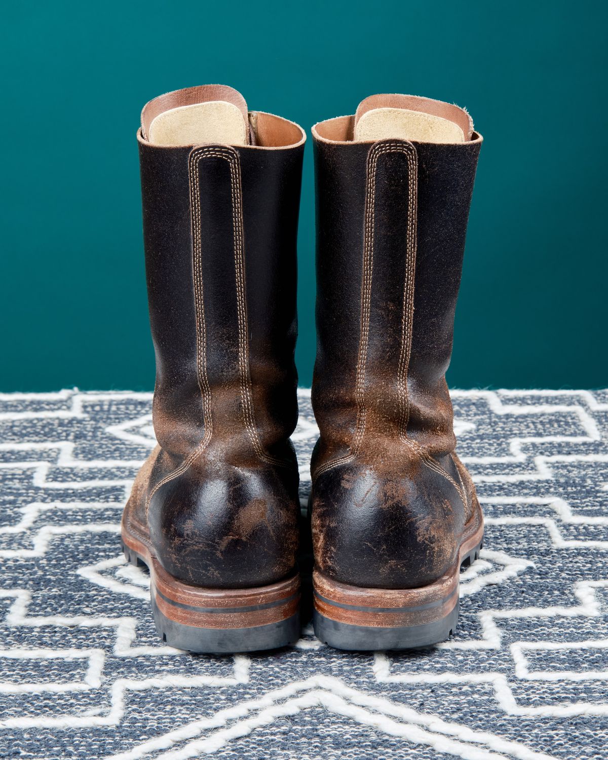 Photo by cliff.bar.nett on March 2, 2025 of the Sagara Boondocker in Horween Dark Brown Waxed Flesh.