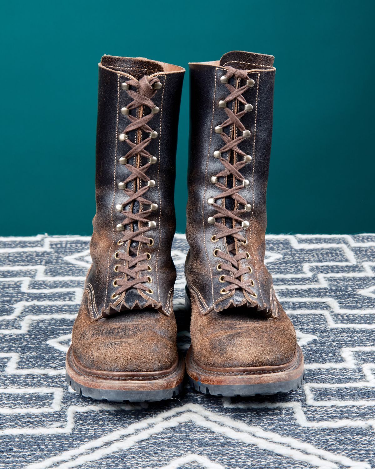 Photo by cliff.bar.nett on March 2, 2025 of the Sagara Boondocker in Horween Dark Brown Waxed Flesh.