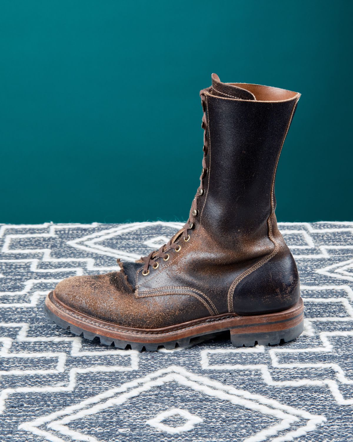 Photo by cliff.bar.nett on March 2, 2025 of the Sagara Boondocker in Horween Dark Brown Waxed Flesh.