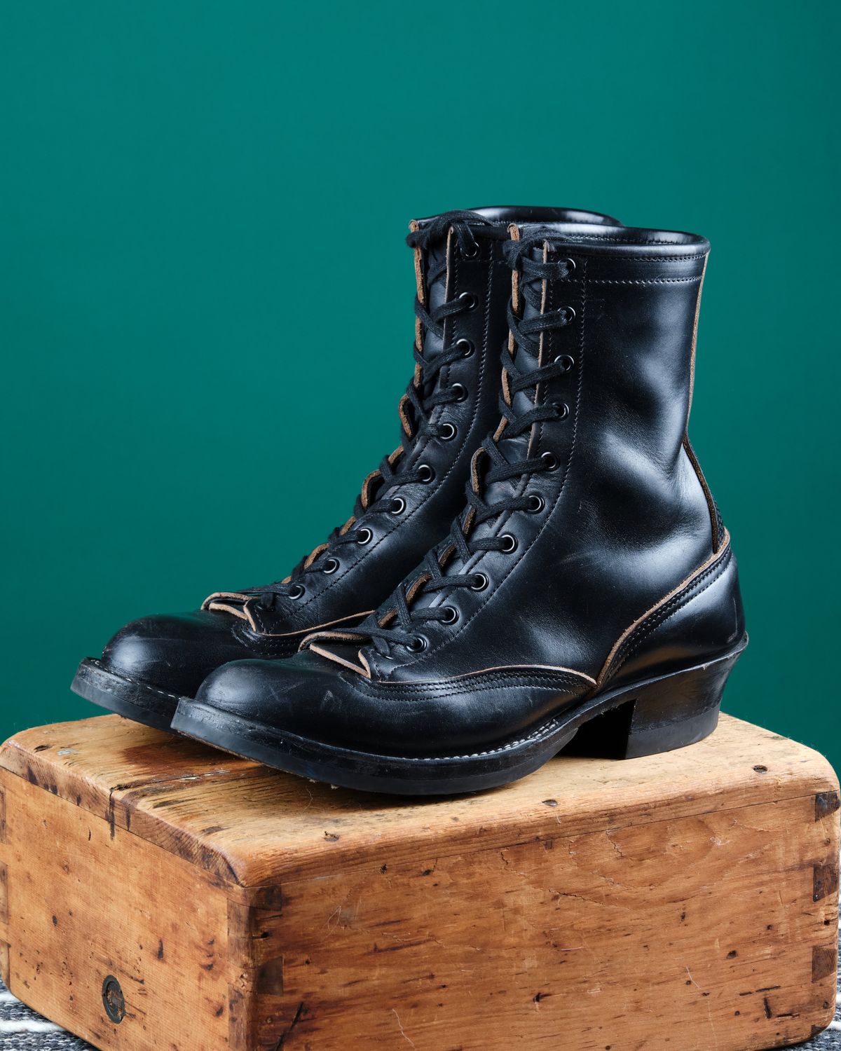 Photo by cliff.bar.nett on November 1, 2025 of the Nicks Lace to Toe Heritage in Horween Black Chromexcel.