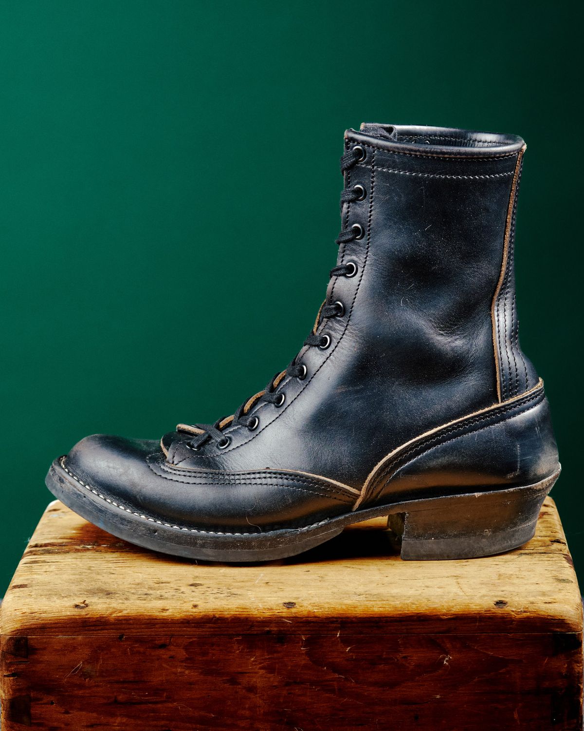 Photo by cliff.bar.nett on January 4, 2026 of the Nicks Lace to Toe Heritage in Horween Black Chromexcel.